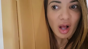 Encontro Quente No Chuveiro De Bianca Naldy Com Um Primo Jovem Transforma A Brincadeira Bdsm Em Uma Cena Quente E Excitante!